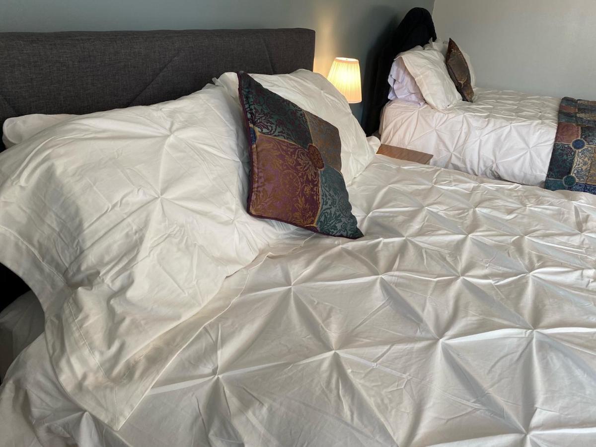 Webbers Lake Charlotte Motel Queen And Double Bed Kültér fotó