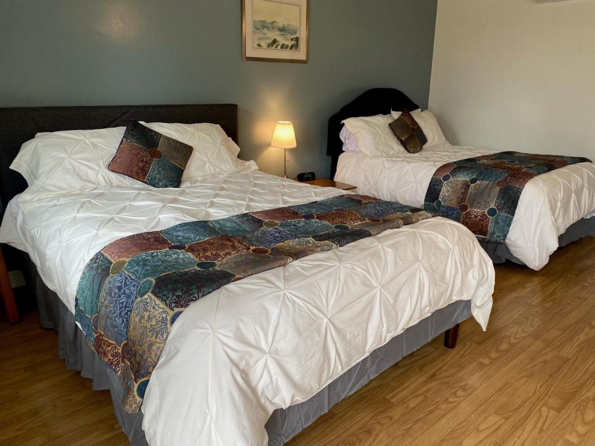 Webbers Lake Charlotte Motel Queen And Double Bed Kültér fotó