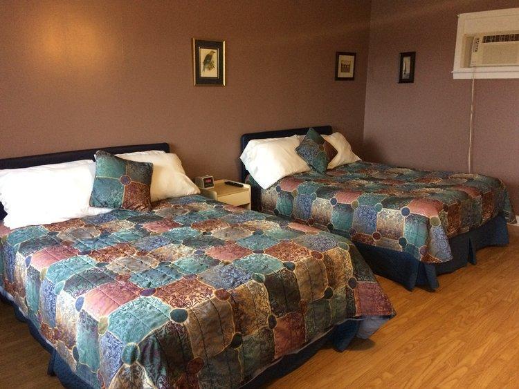 Webbers Lake Charlotte Motel Queen And Double Bed Kültér fotó